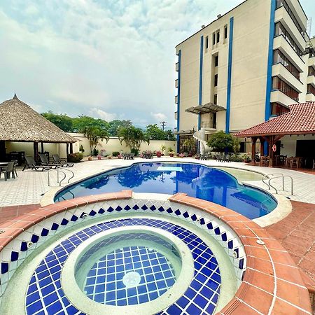 Hotel Maria Gloria Villavicencio Bagian luar foto